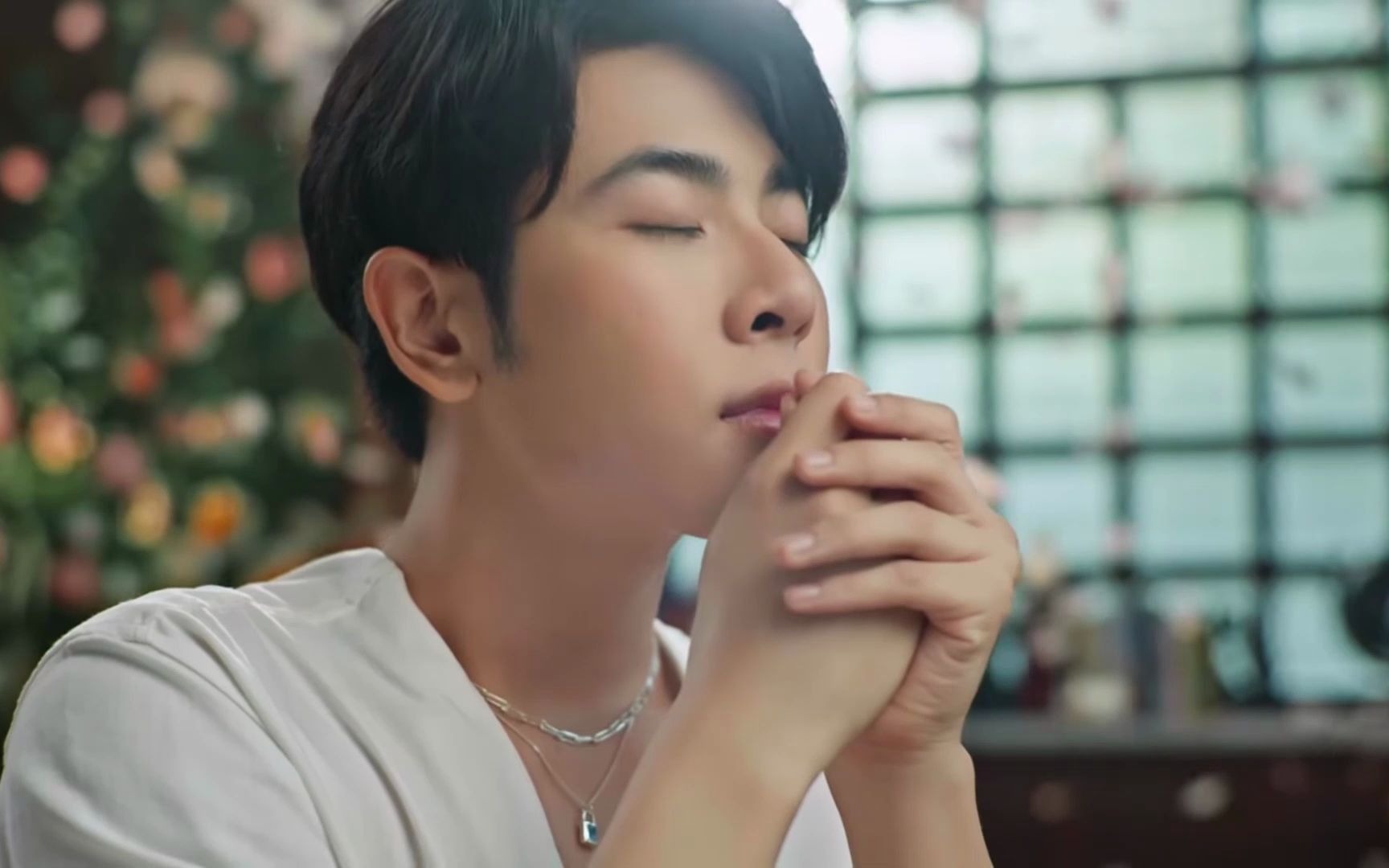 【球哥慧慧】这支广告拍の真好,布景绝美._哔哩哔哩_bilibili