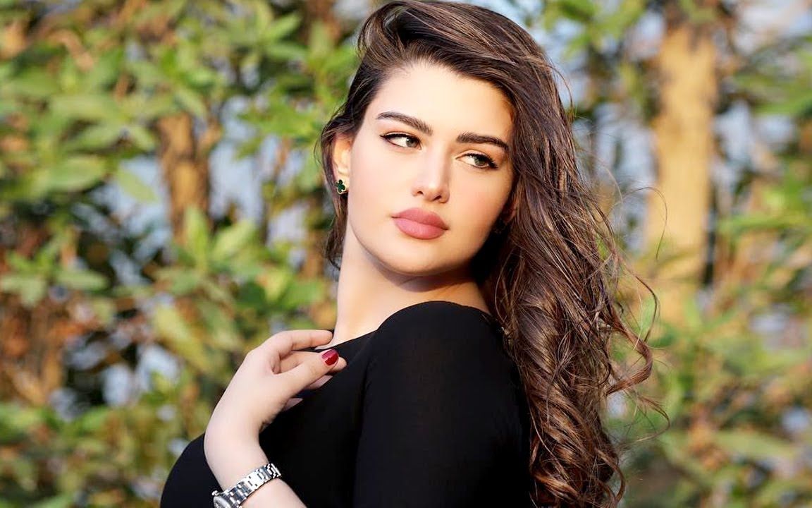 科威特最美的模特rawan bin hussain,看看她是否击中你的心了?