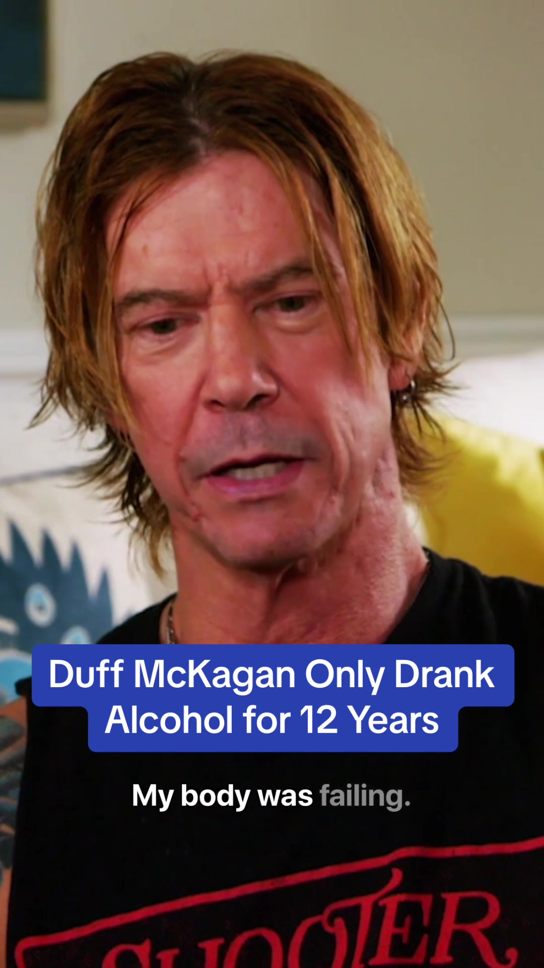 Duff McKagan of Guns N' Roses, shares his journey battling alcoholism, revealing哔哩哔哩bilibili