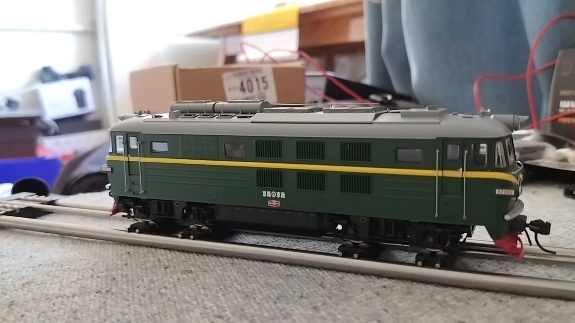 n27出品绿色小北京ho比例火车模型esu芯片音效