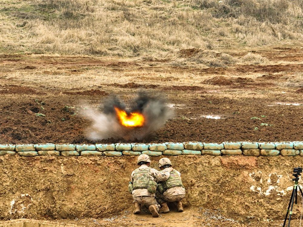 战场视角,带你沉浸式体验手榴弹实投!