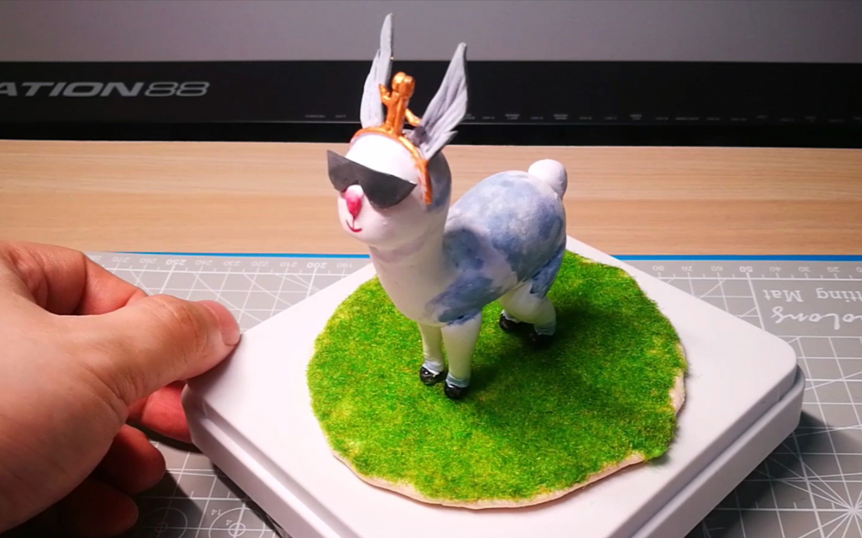 【绝版】老婆想要《波西亚时光》金角羊驼手办,安排～【超轻粘土】