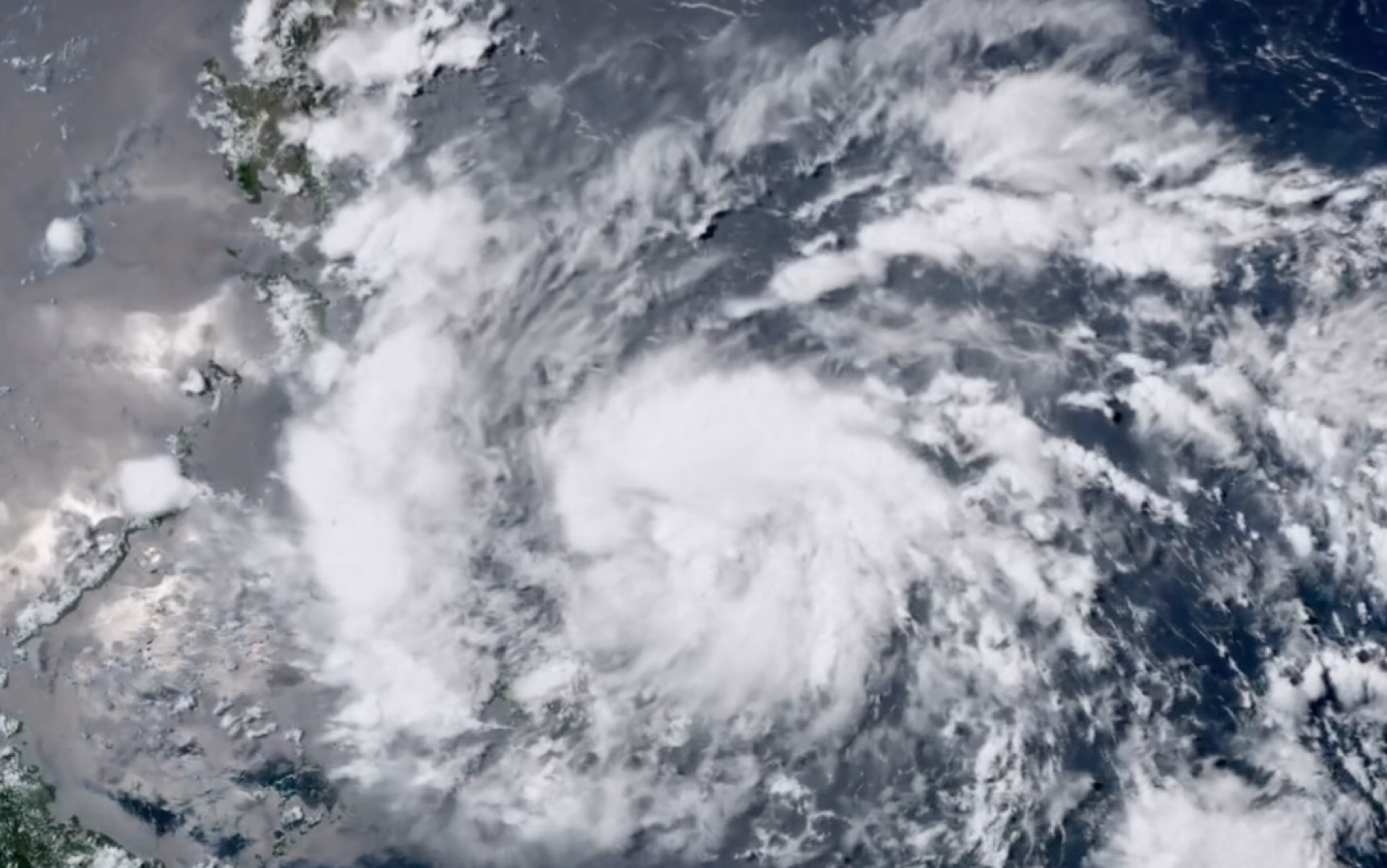 台风胚胎93w已经发展成热带低压,今晚将登陆菲律宾!5.