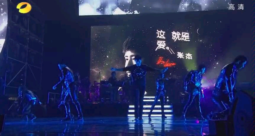 张杰现场演唱逆战主题曲《逆态度》哔哩哔哩bilibili