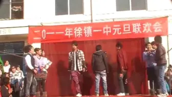 下载视频: 十几年前校园元旦晚会，这都是当年我们追不到的男神女神