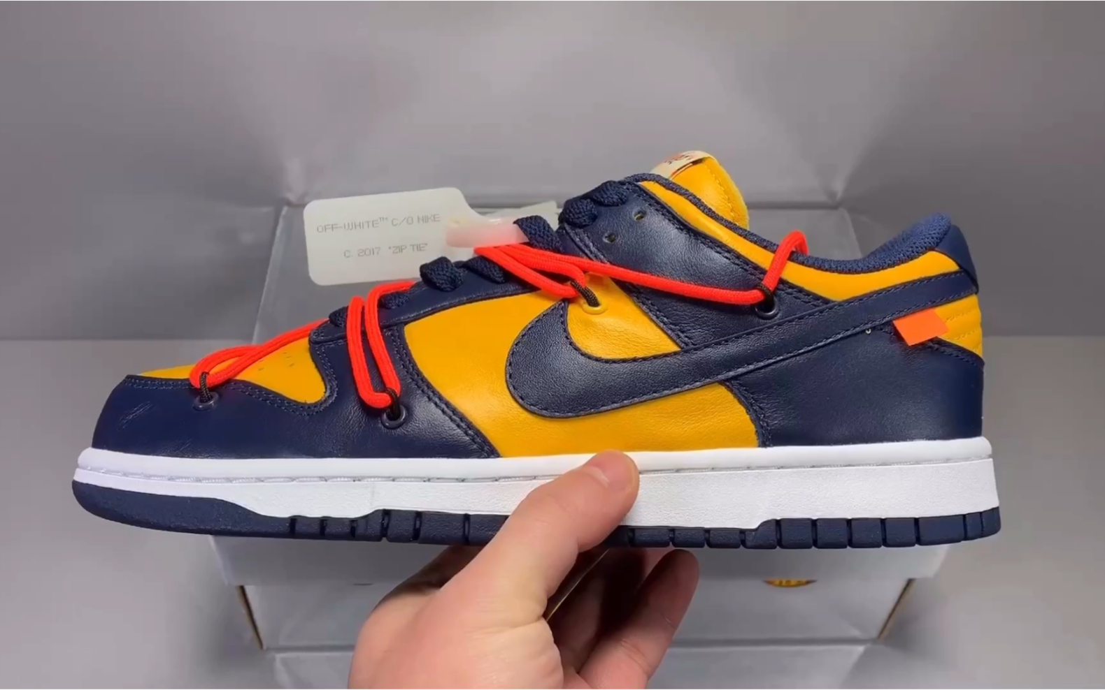 【权威实拍】off-white × nike dunk low 黑曜石