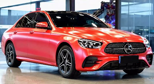 奔驰e260电光红汽车车身改色膜