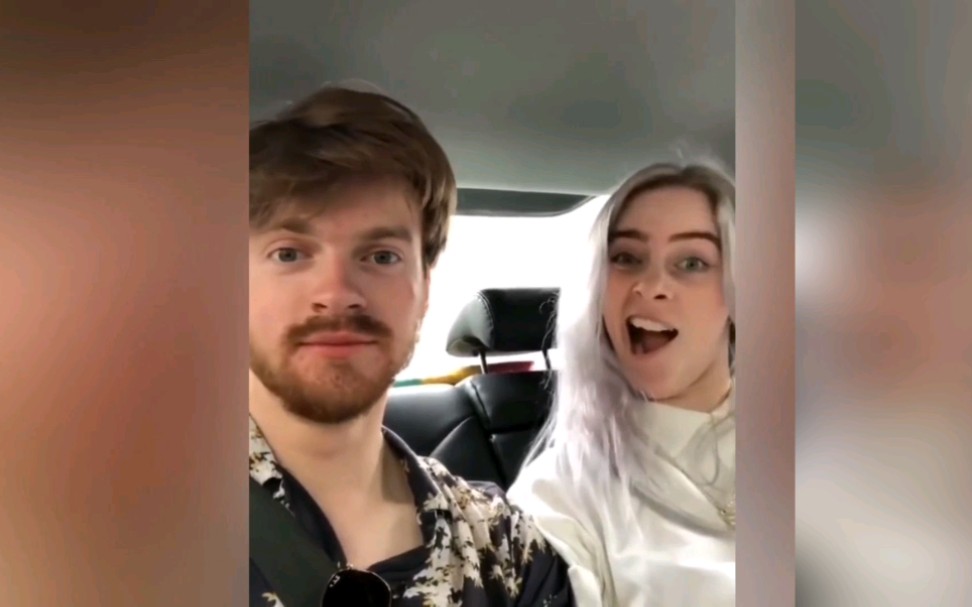 [图]【Billie Eilish】碧梨哥哥告诉你有一个妹妹是多么美好的一件事