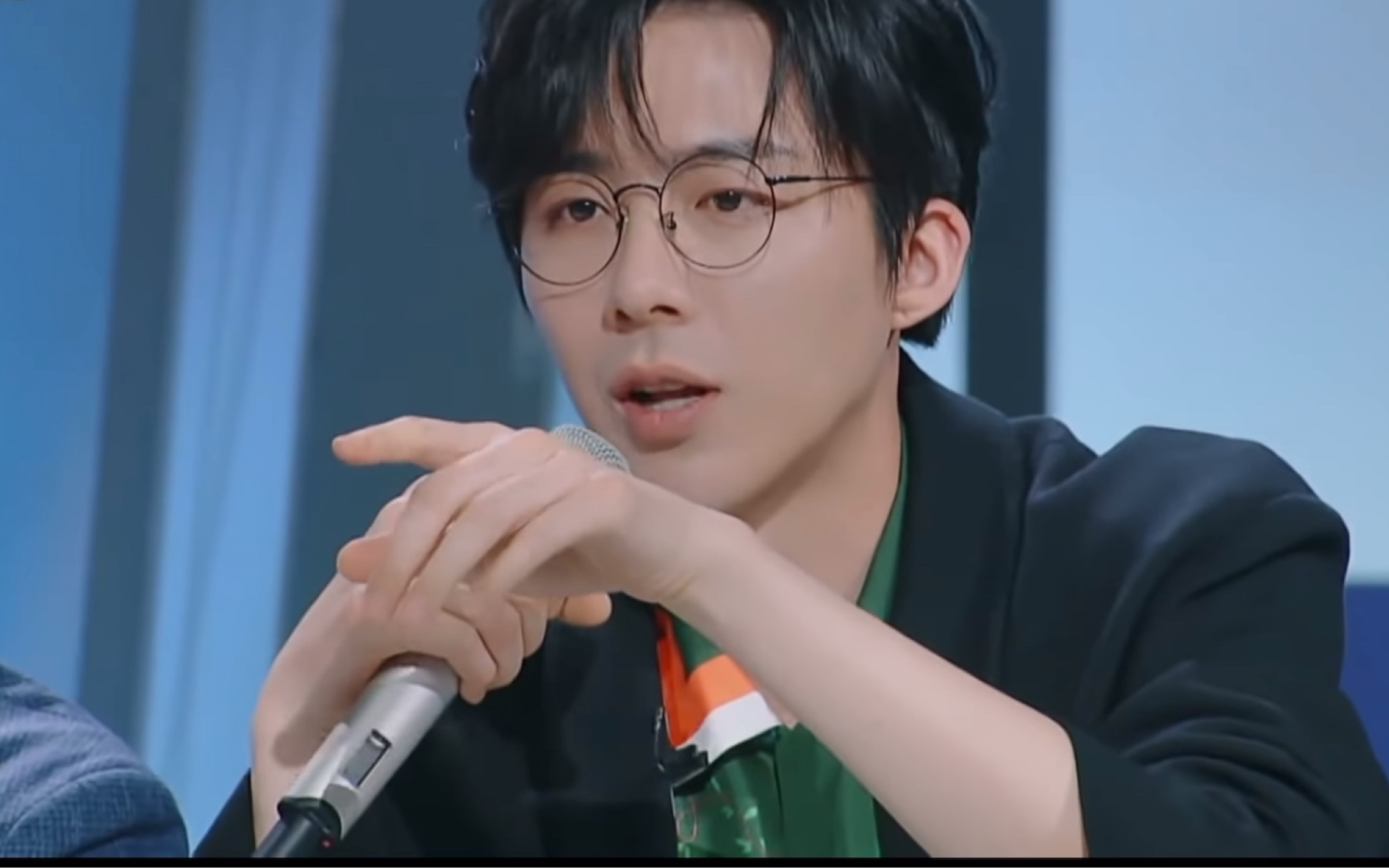 刘宇宁综艺cut我就喜欢看他拿证据正面怼的样子太帅了