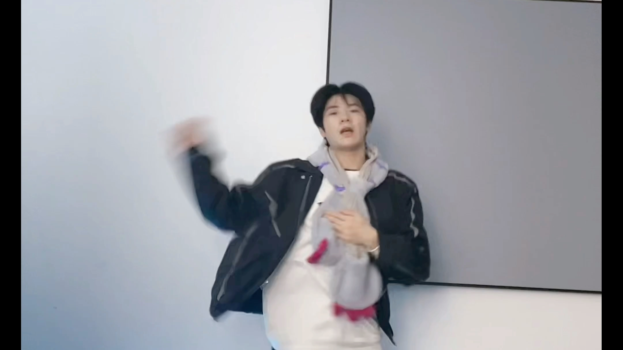 刘潇雄 向承睿 2.