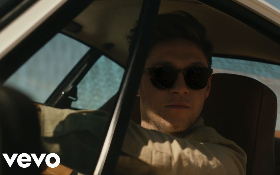 [图]【官方MV】奶儿Niall Horan《On The Loose》MV首播