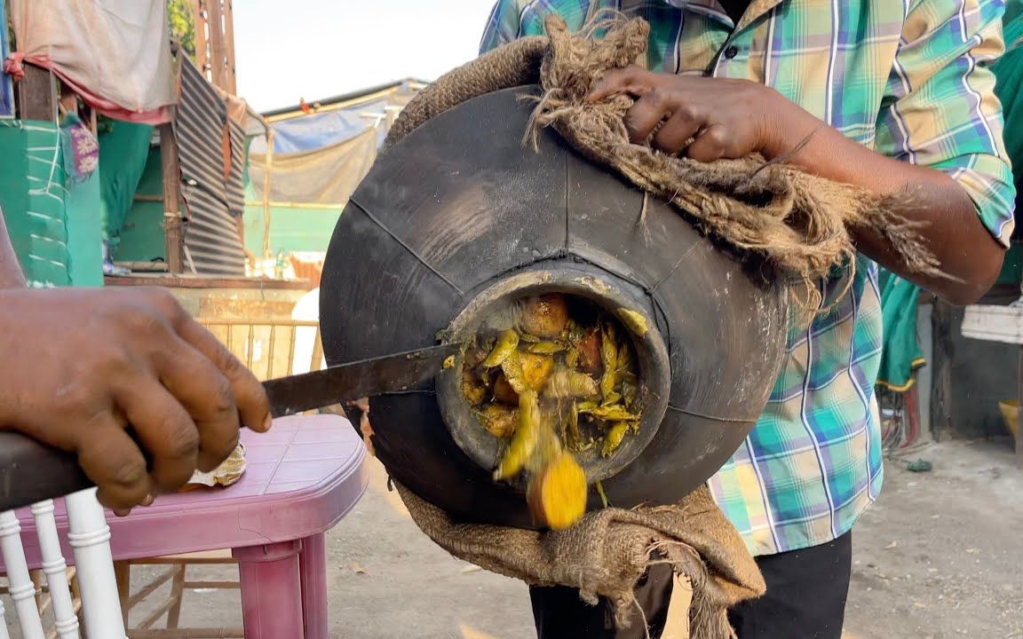 用牛粪烹饪的印度特色美食
