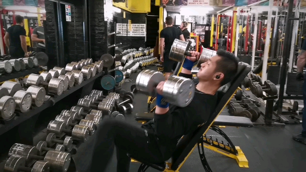 伯明翰ironworks肩部训练 19.09.