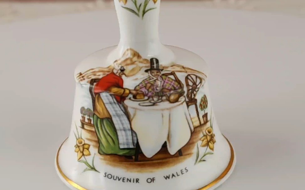 英国手工制作陶瓷铃铛中古装饰摆件