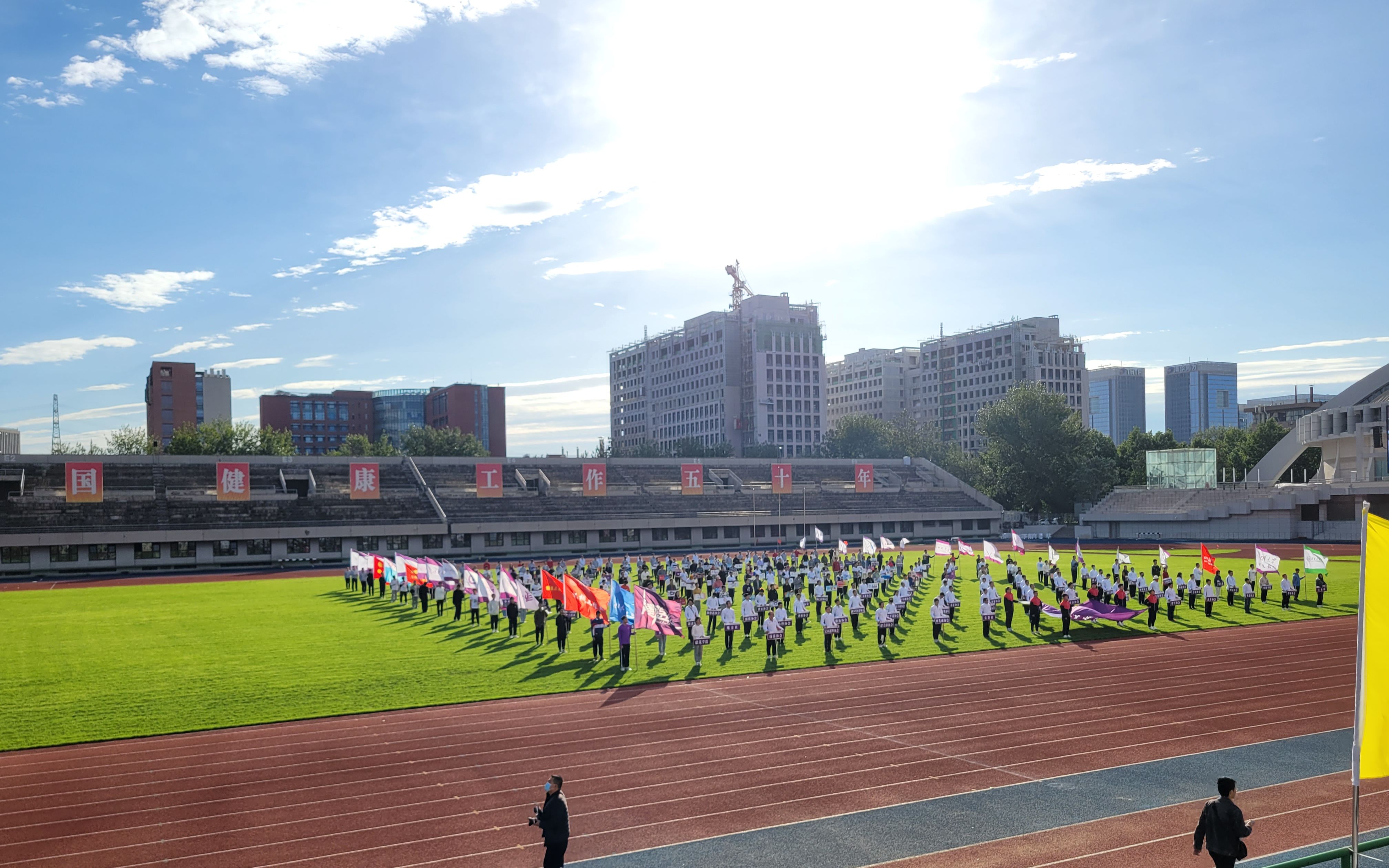 [图]赤足运动会[确实很疼]