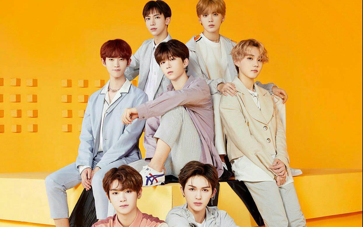 乐华七子《excuses》和《wait a minute》