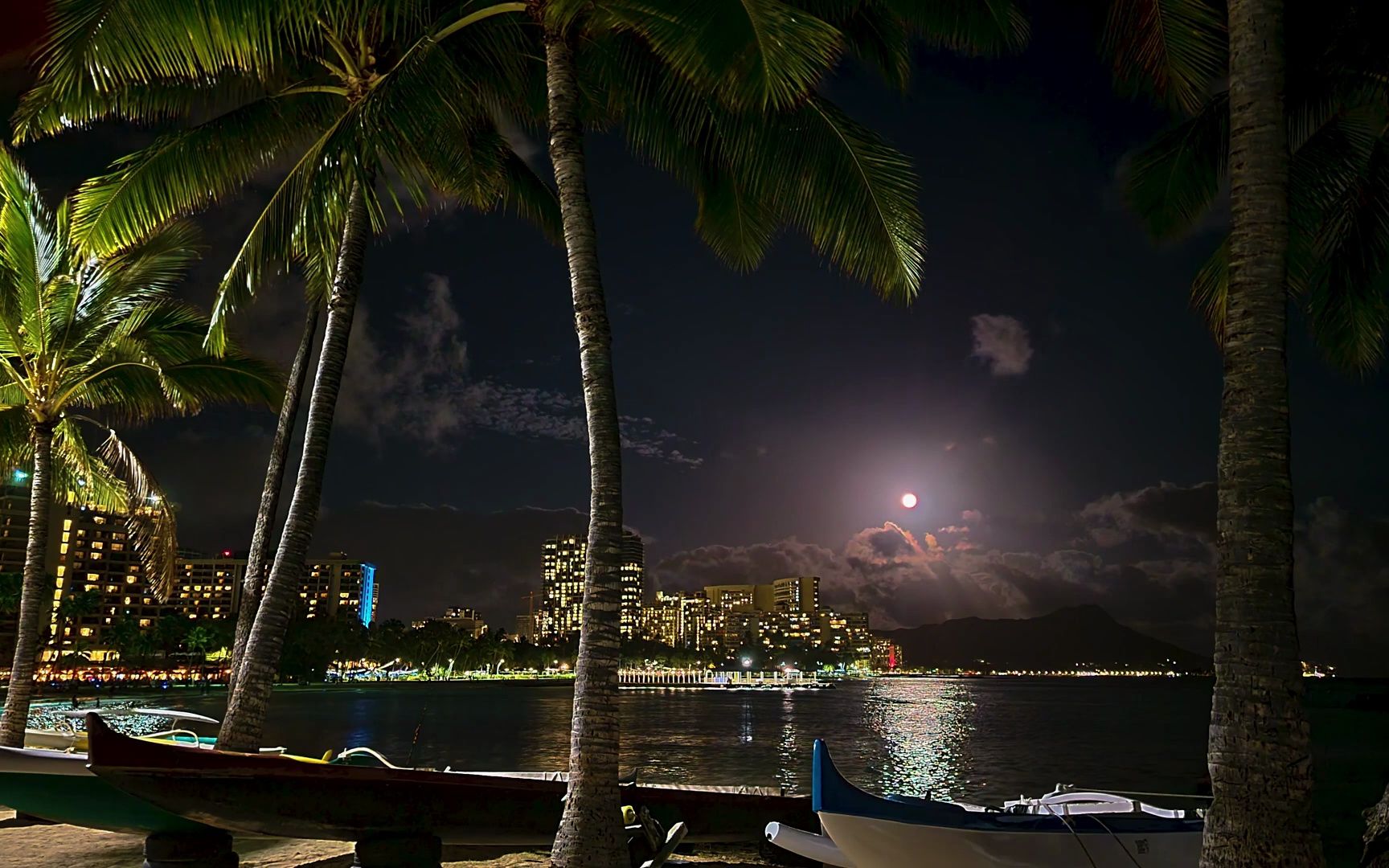 瓦胡岛火奴鲁鲁城市hilton lagoon湖湖面城市建筑夜景灯光倒影 海滩