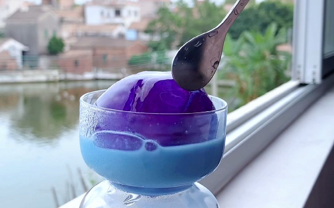 今日饮品蓝色星球椰椰咖啡网红咖啡创意饮品咖啡日常自制饮品夏日饮品