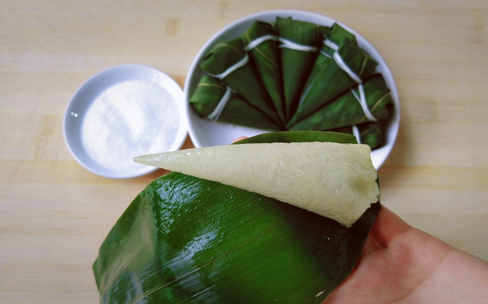 味道最纯粹的羊角粽子,一斤糯米可包26个小粽子!_哔哩哔哩_bilibili