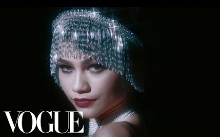 【Vogue】Zendaya演绎 100年好莱坞美妆潮流演变史哔哩哔哩bilibili