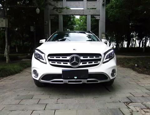 奔驰GLA220四驱 18年1月 017款 GLA 220 4MATIC 时尚型哔哩哔哩bilibili