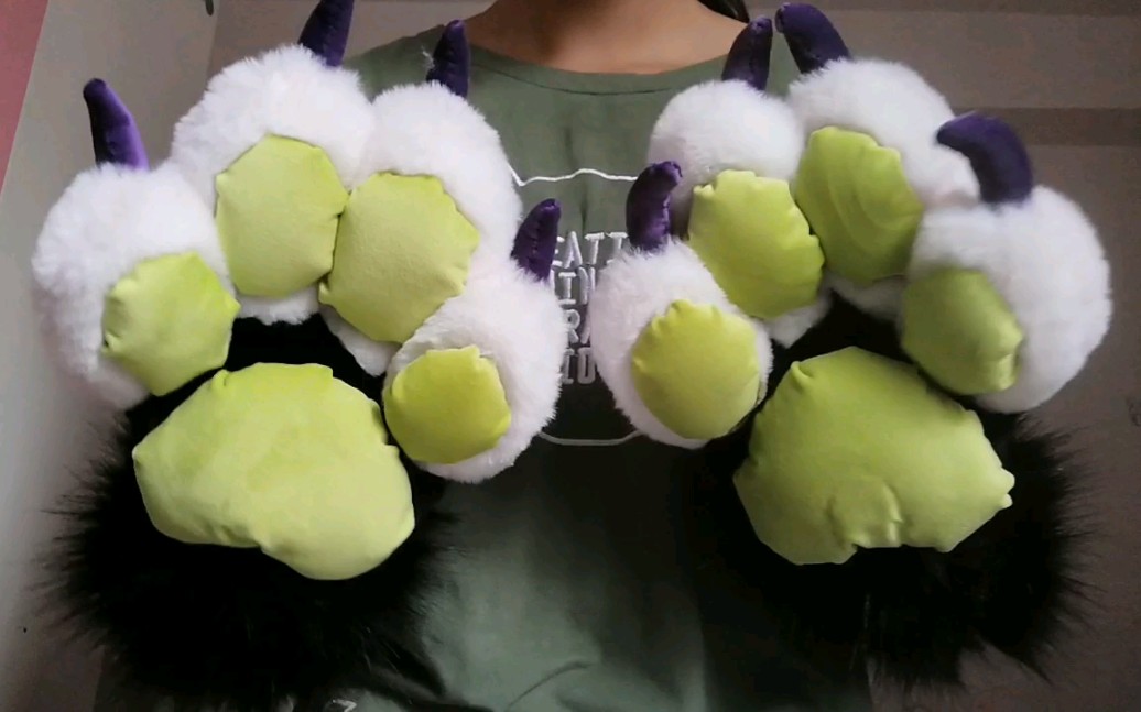 第一次制作fursuit兽爪,好看吗?(*^ω^*)