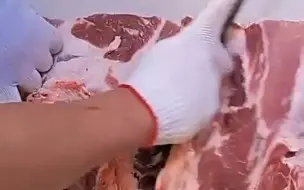 Download Video: pork seller这得杀多少猪才有这熟练度啊