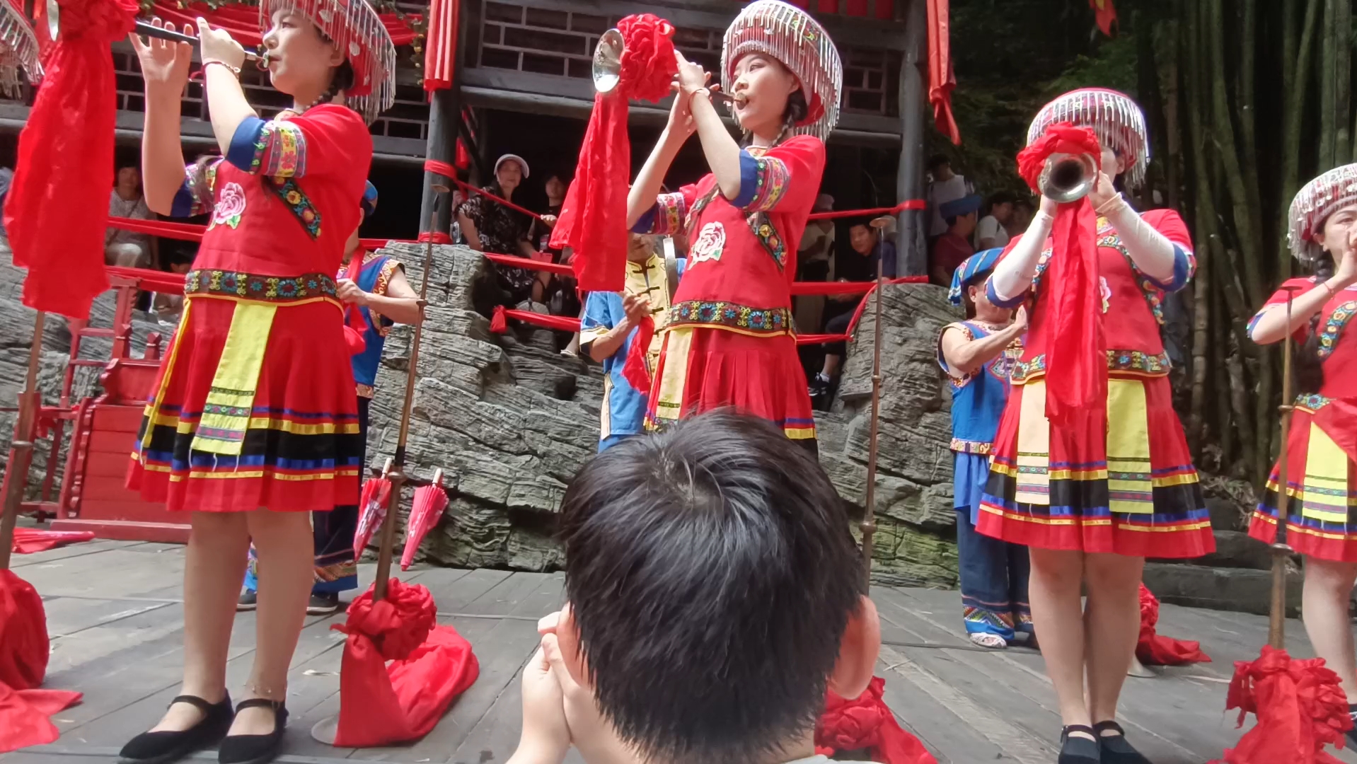 三峡人家巴王宫和娶亲表演