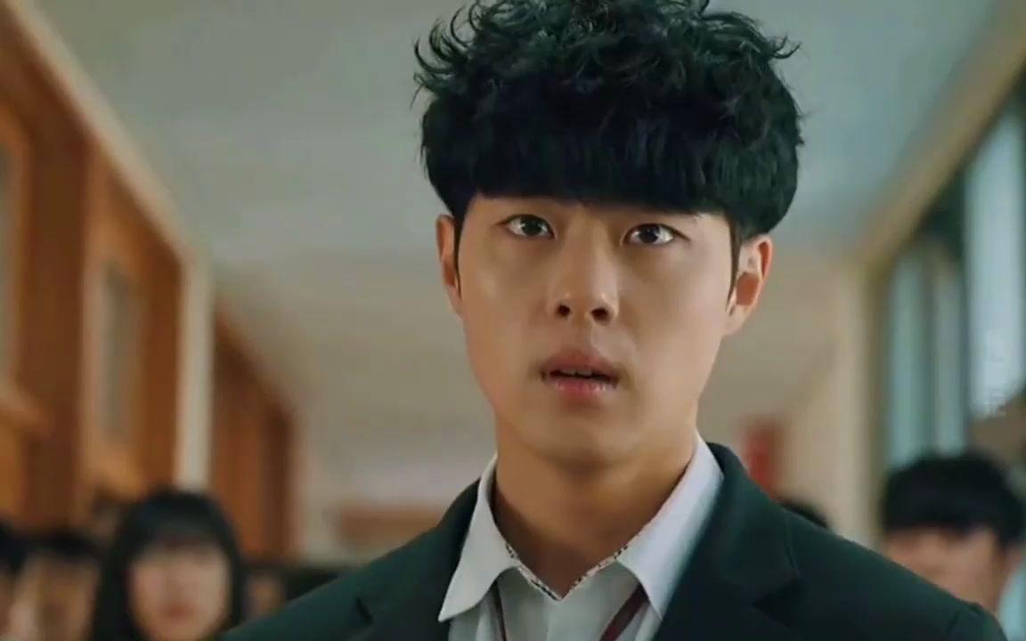 盘点欺负老实人集锦,凶人时你有多嚣张,趴在地上时你就有多狼狈