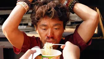 “导演只是让其来演个配角，没想到效果差点超过王宝强！”电影《唐人街探案》