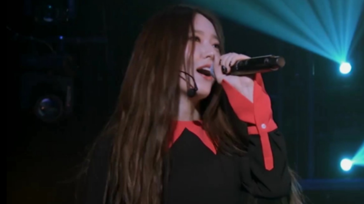 [图]f(x) - Airplane(160221 东京演唱会) # 每次听这首歌都会想起雪莉姐姐