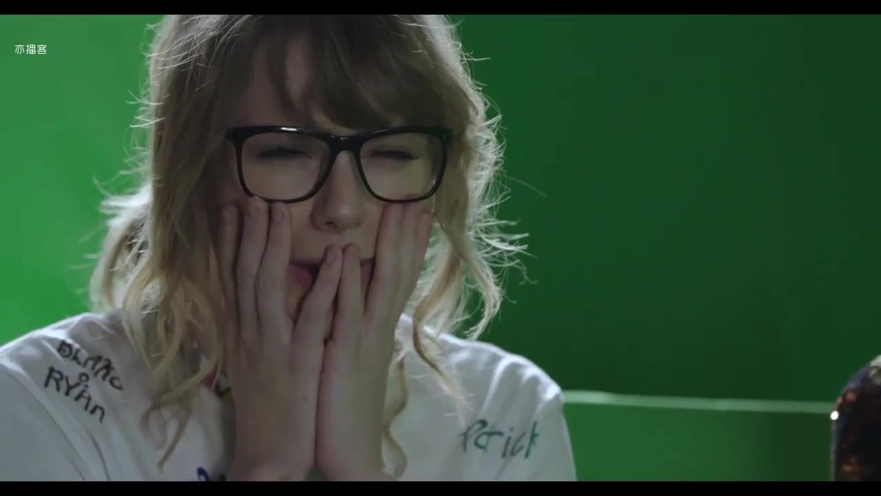 [图]【Taylor Swif】Look What You Made Me Do花絮！10几个霉霉的过去造型集体现身