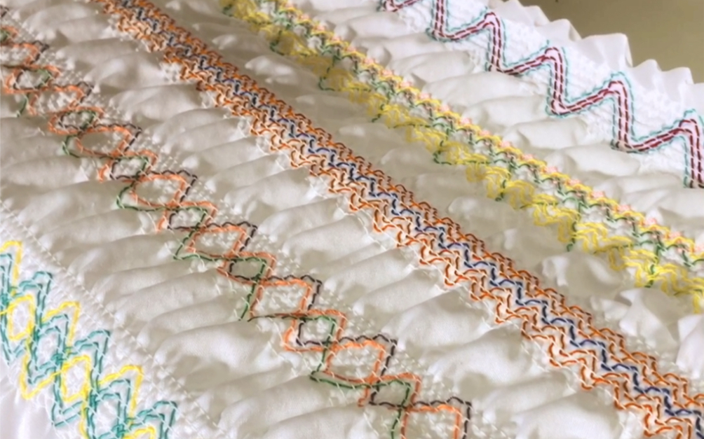 服装家纺特种绣花加工工艺之多针花式打揽工艺,司马克缩褶绣拉橡筋拉