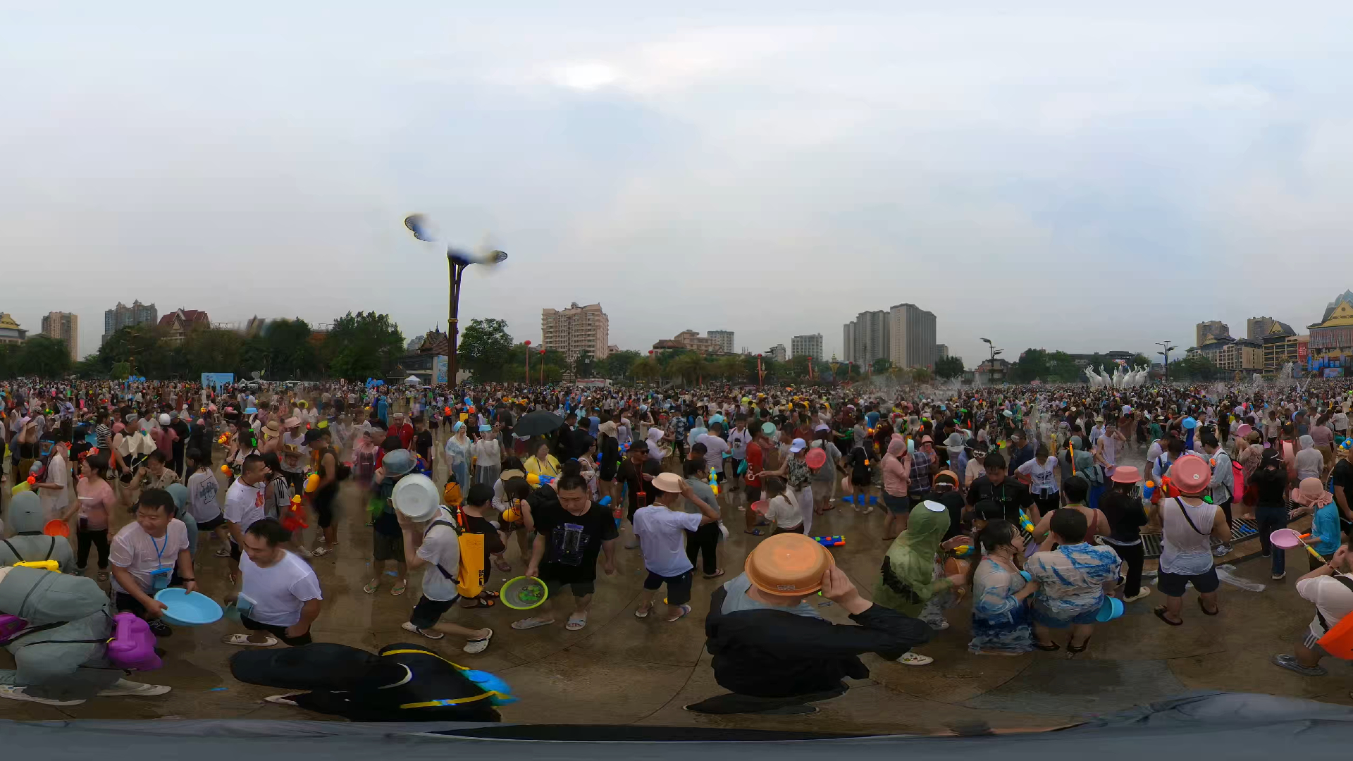 【vr全景】西双版纳傣族泼水节,泼水广场上的盛大狂欢