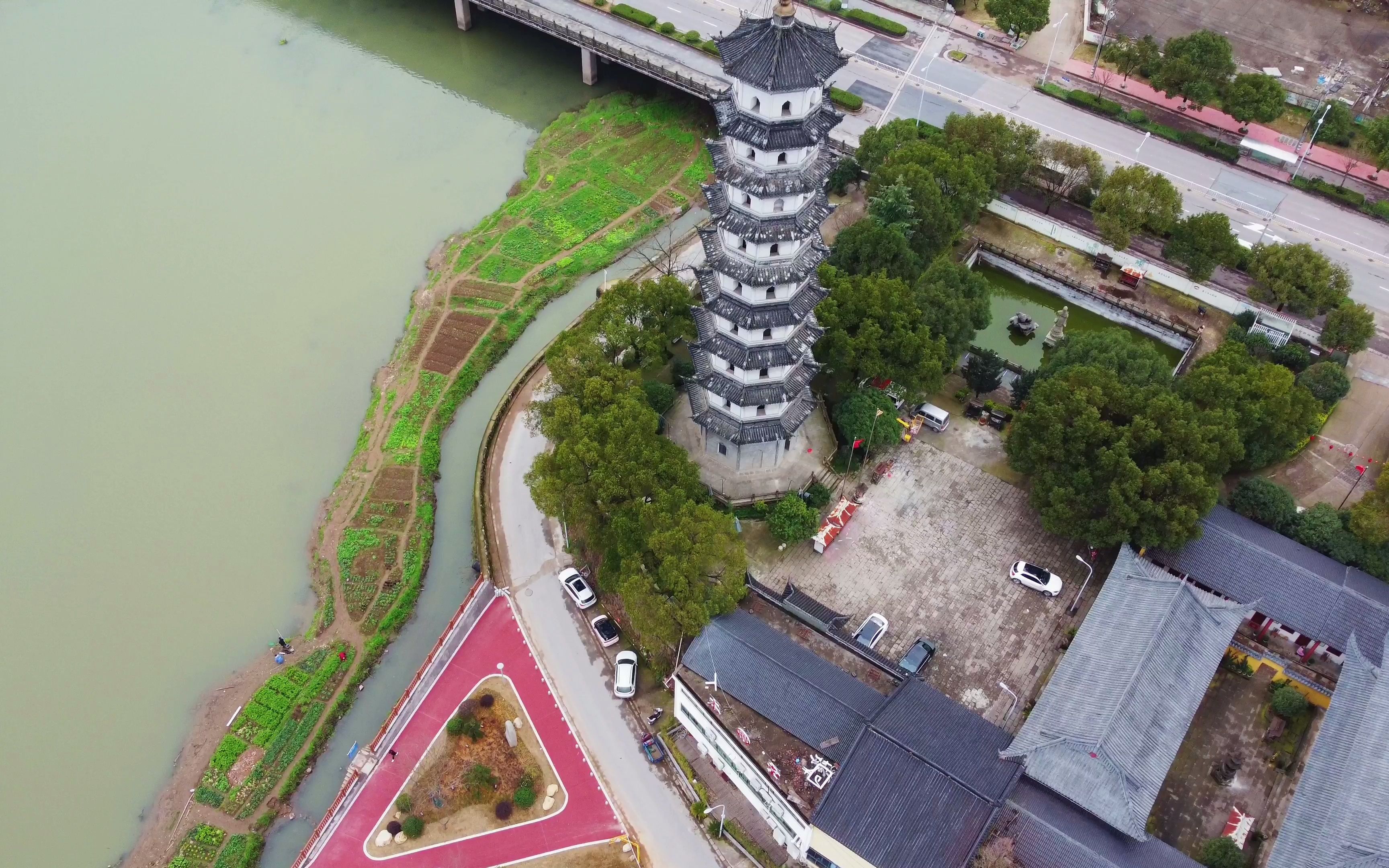 航拍浙江永康龙虎塔风景