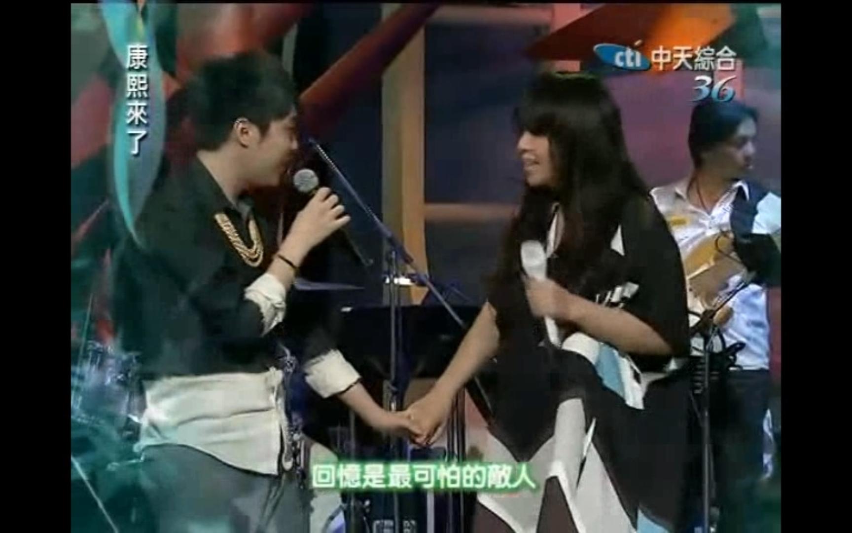 张惠妹与吴青峰合唱《掉了》 声音反串互唱对方的key