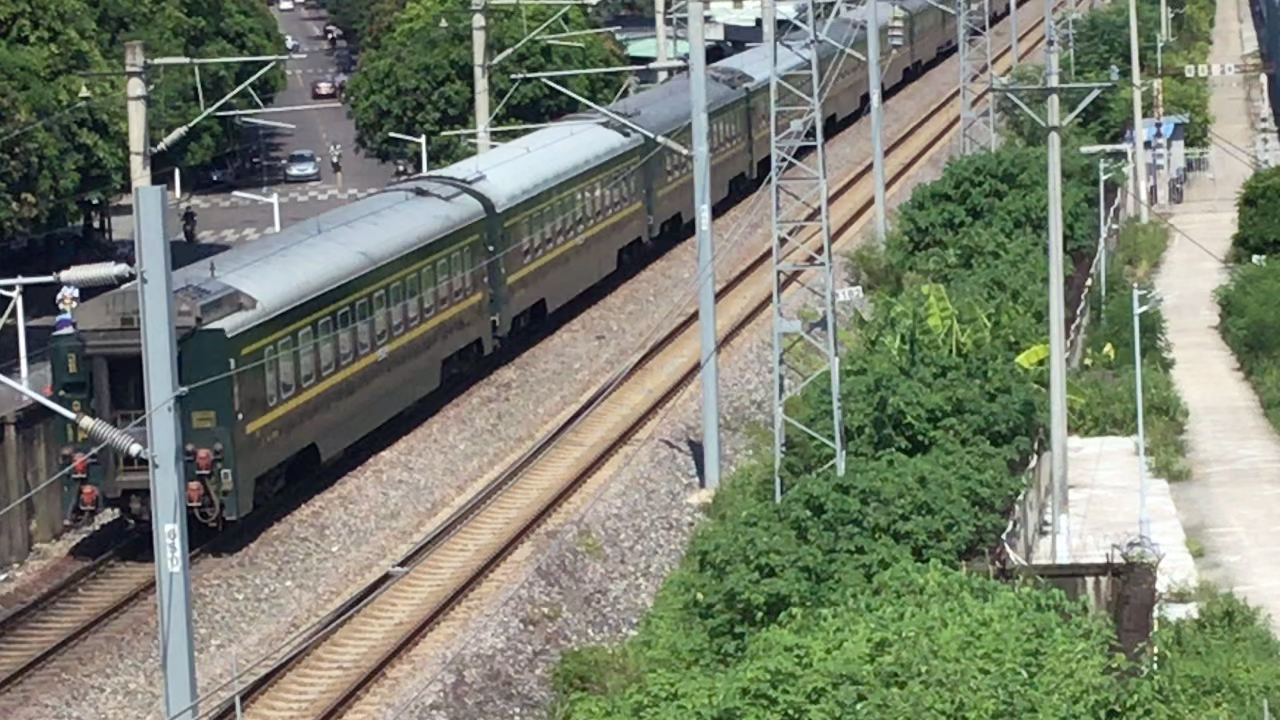 昌福路霸宝成孙 z392(福州-成都)通过!