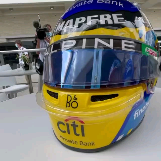 【f1】阿隆索美国站特殊头盔涂装展示