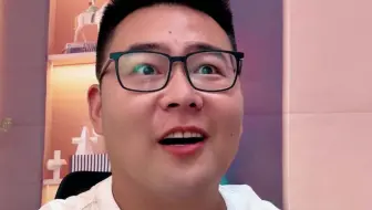 能不能分享一下带你入坑的那本神作？