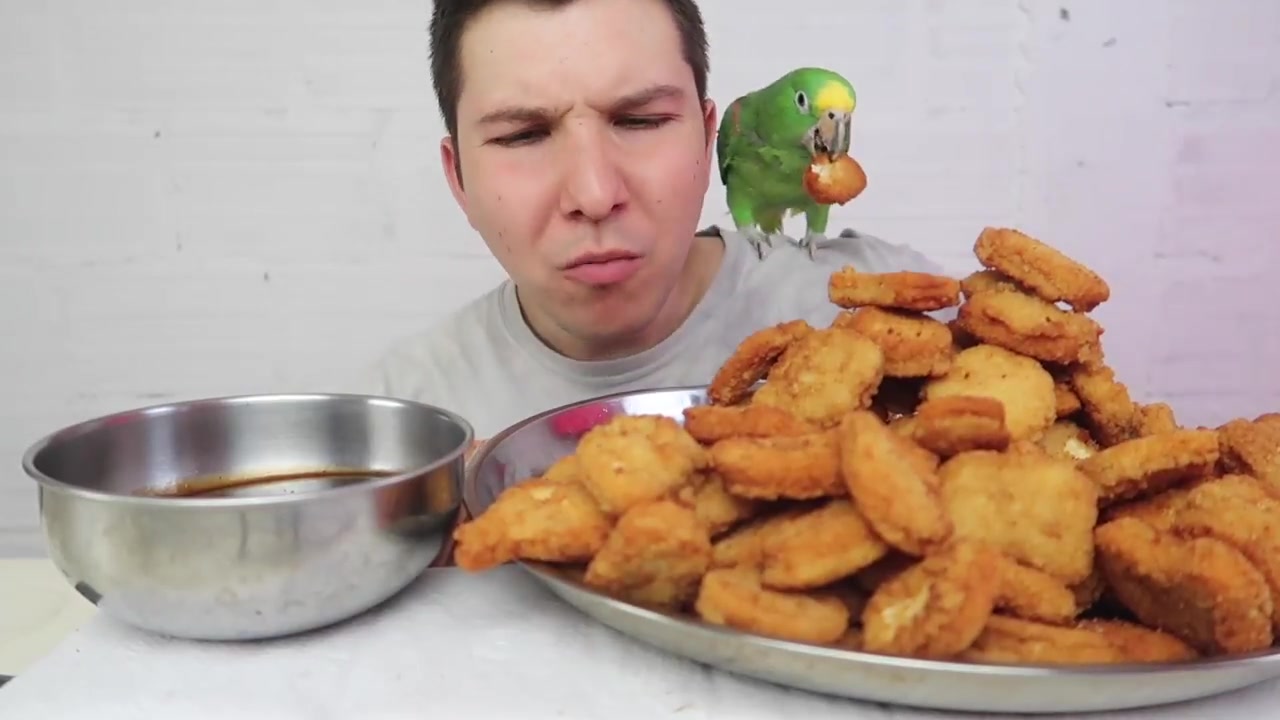 果小哥 100个麦当劳鸡块挑战100 chicken nugget challenge mukbang