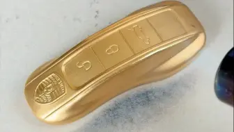 吃的是软饭，硬的是腰杆