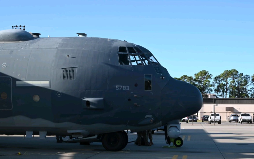 ac130j幽灵骑士武装直升机