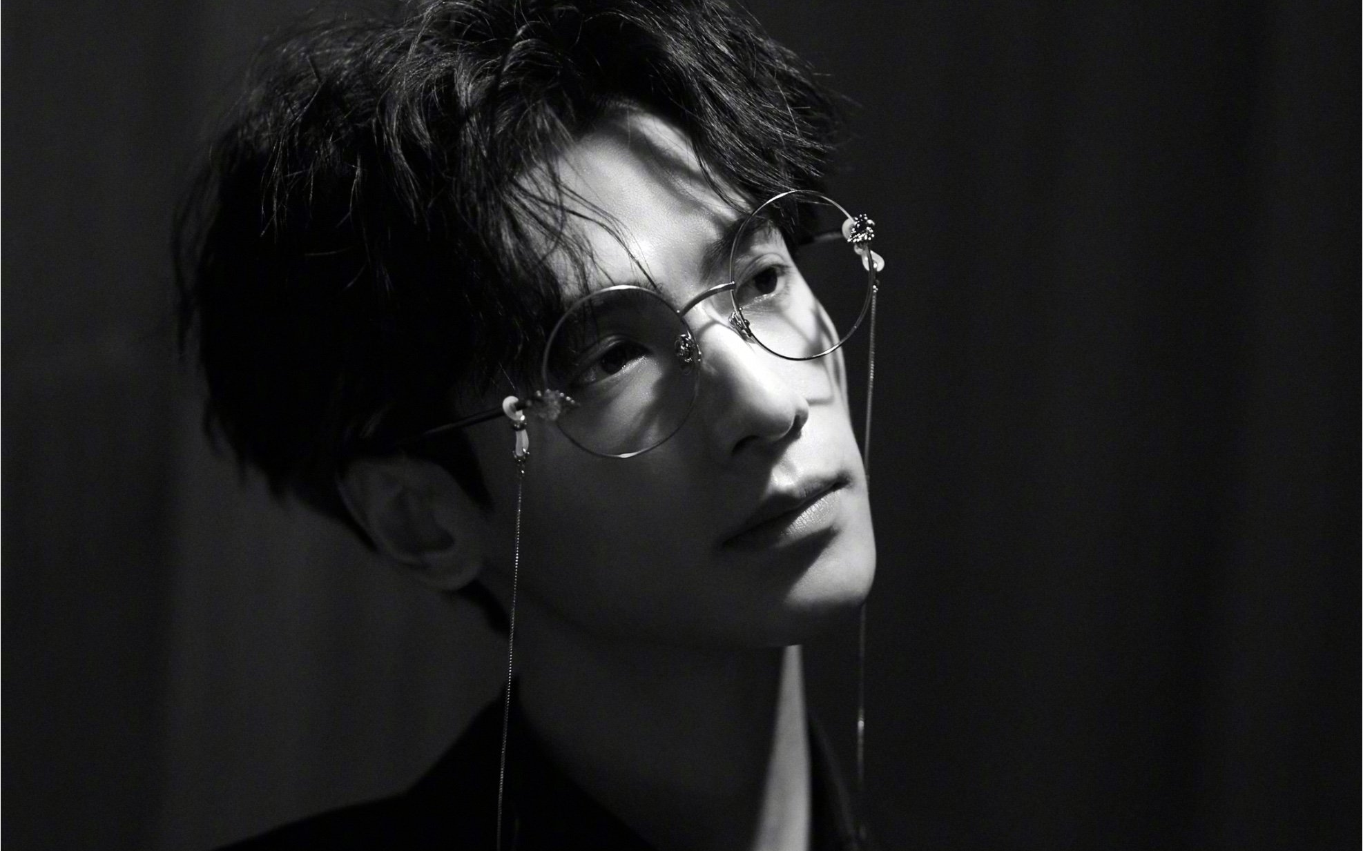 【罗云熙】20200830dy更新:史上最帅maria!眼镜给我半永久好吗!