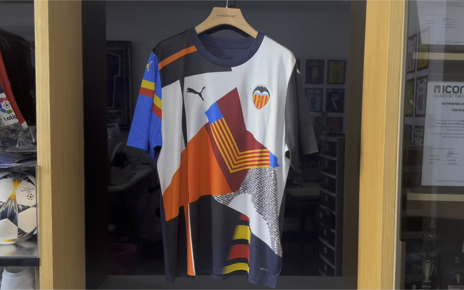 瓦伦西亚官方23/24赛季拼接特别版球衣