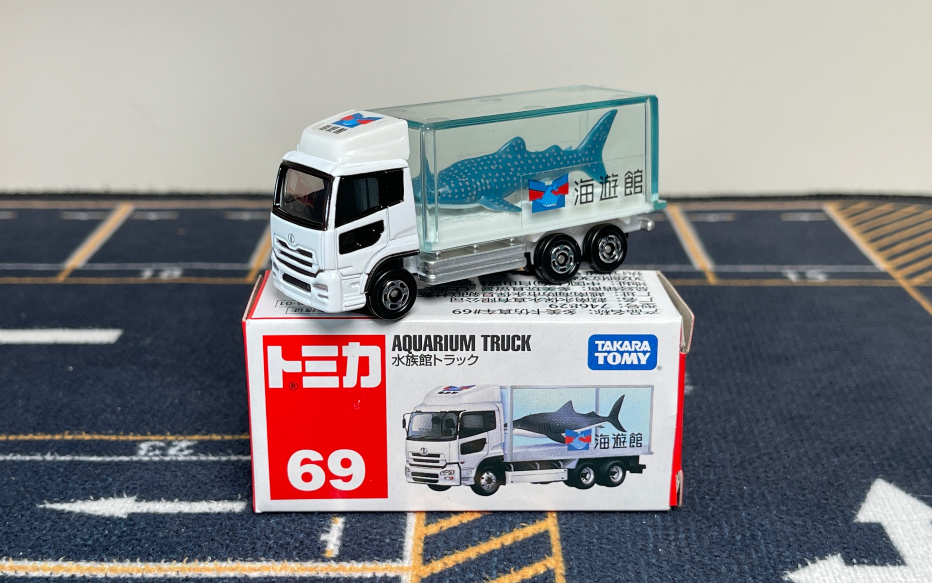 多美卡 takara tomy 69号 日产尼桑 diesel quon 水族馆运输车
