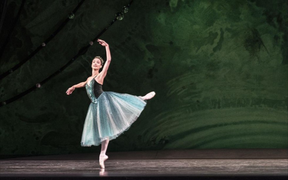 芭蕾珠宝绿宝石变奏dorotheegilbert