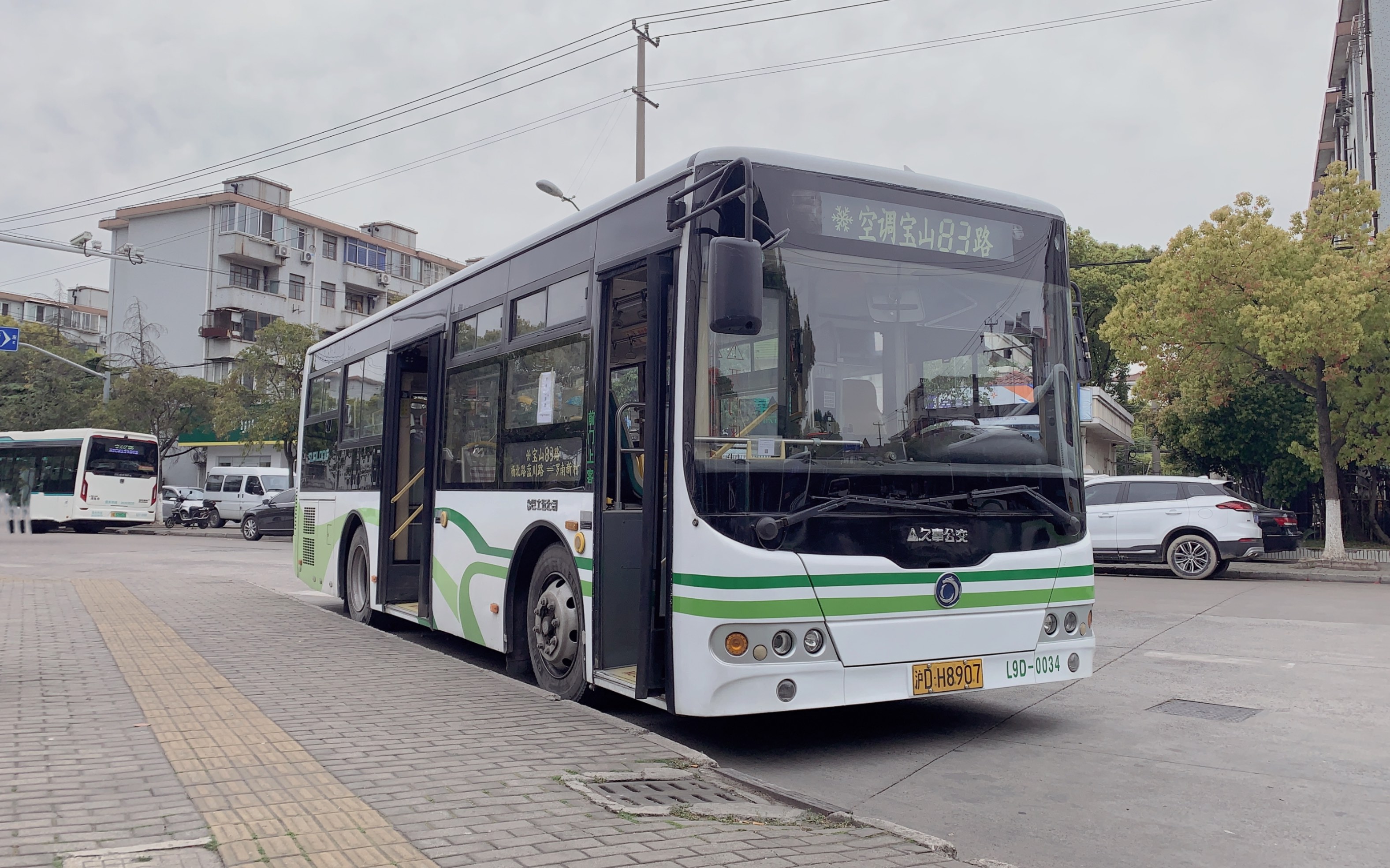 巴士五公司 宝山83路 l9d
