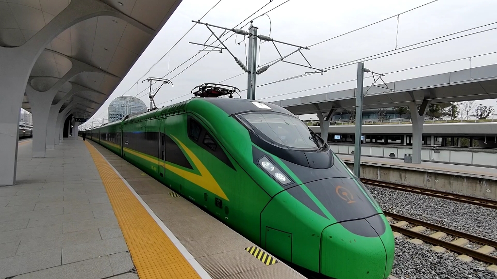 c403次 上海南→诸暨 cr200j 嘉兴站发车