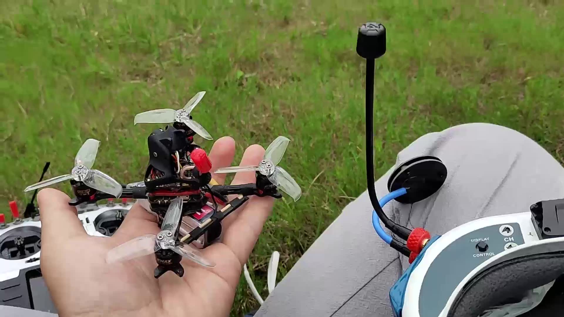 穿越机小图传大挑战牙签机能否征服小公园