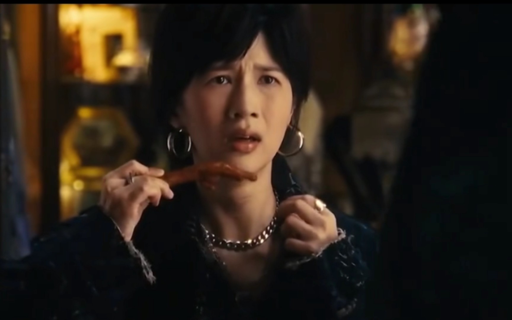 笑死!《繁花》里的鸡爪全被papi酱啃完啦